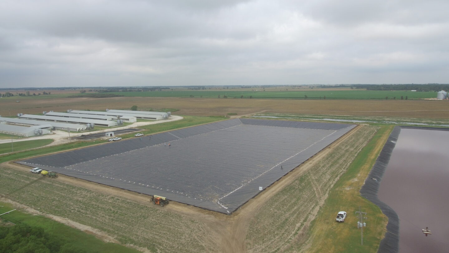 Geosynthetic liner for agriculture applications